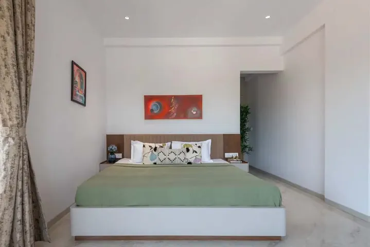 Guest bedroom opening to the garden
